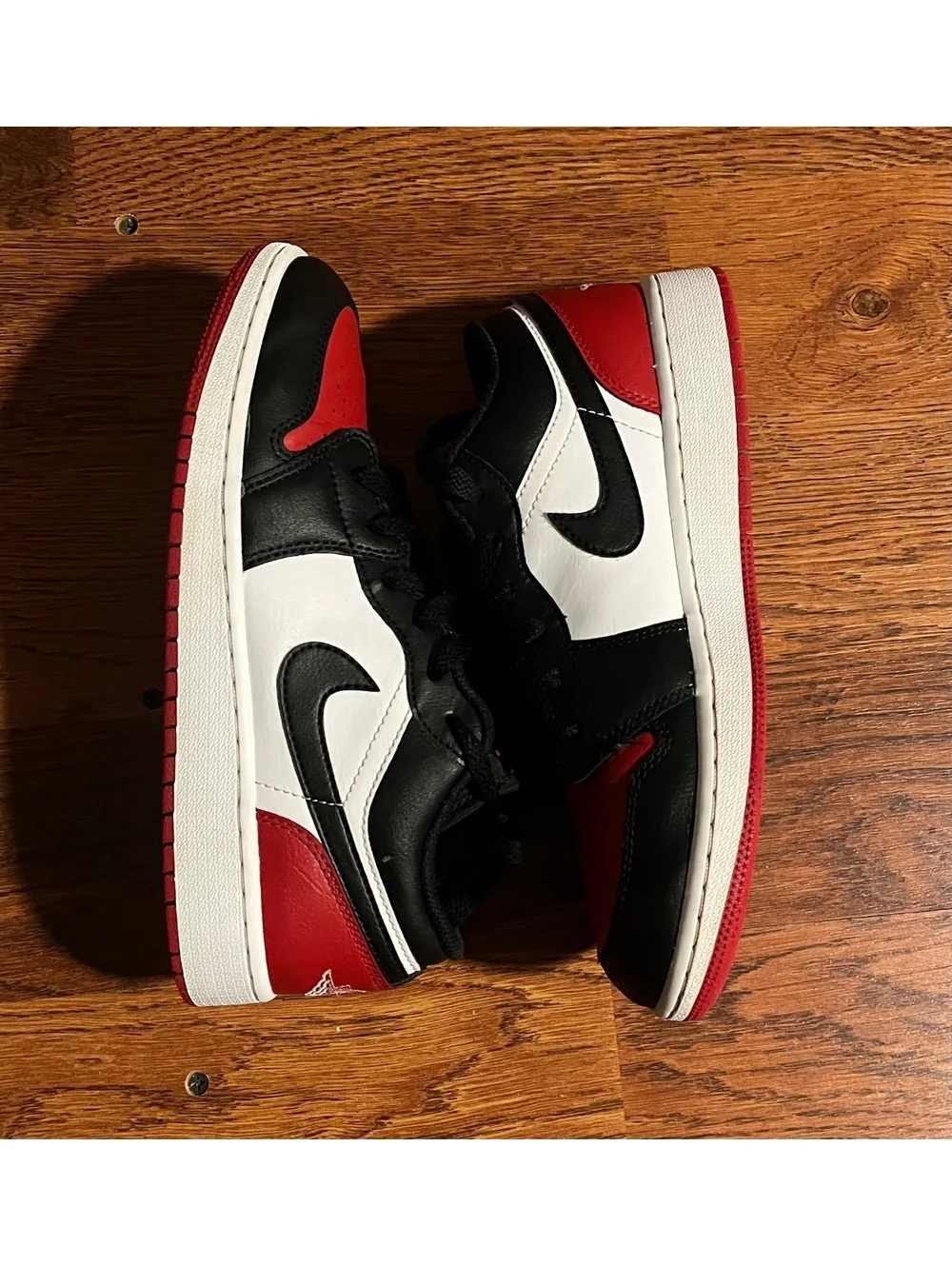 Nike Air Jordan 1 Low OG Bred Toe Sneakers